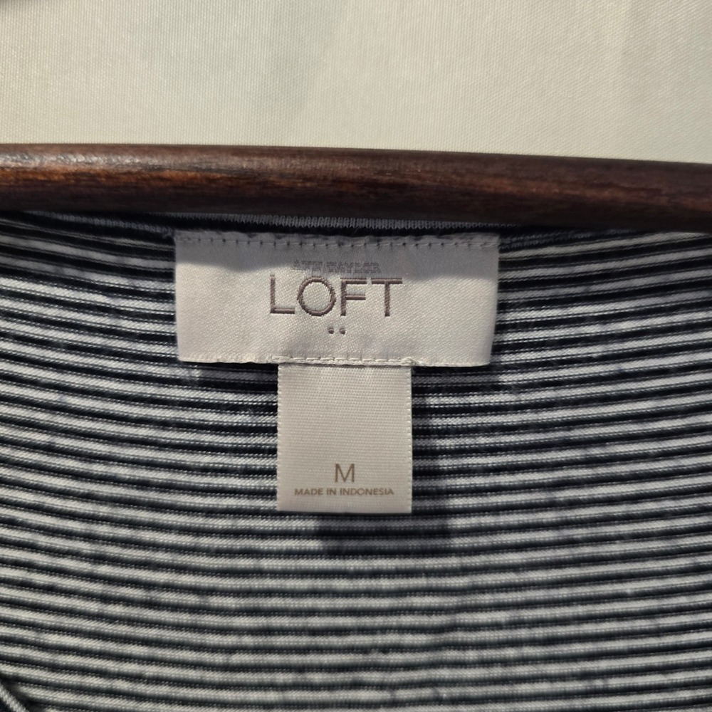 LOFT Striped Cowl Neck Cap Sleeve Tunic Top‎ Women's Medium - Picture 3 of 5